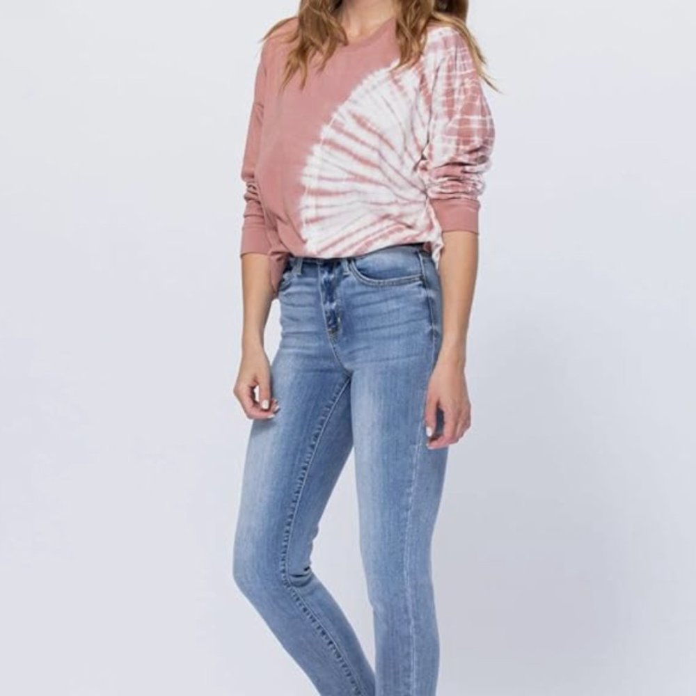 Judy Blue Jeans, Never Worn, High Rise Bleach Wash Relaxed Fit Jeans, 16W